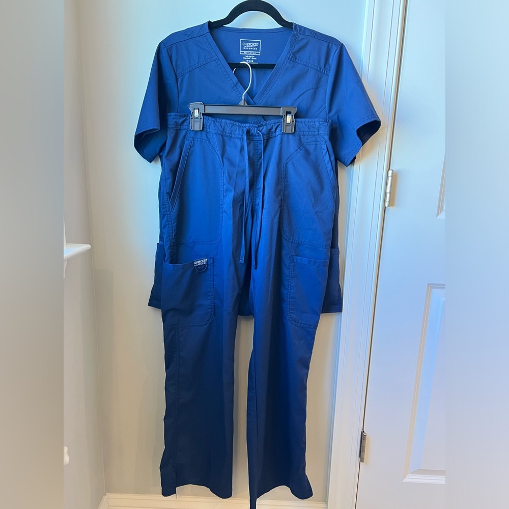 Women’s Nursing Scrubs - Cherokee - Navy Blue